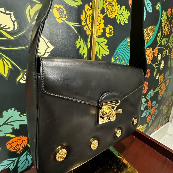Vintage Salvatore Ferragamo Black Leather Bag – Gold Shoe hardware– 80s/90s - Picture 9 of 14